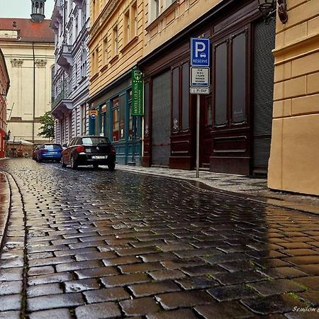Apart Near The Charles Bridge Prag Exterior foto